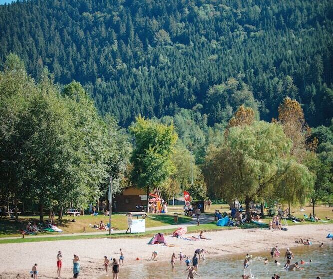 ホテル Camping Base De Loisirs Du Lac De La Moselotte