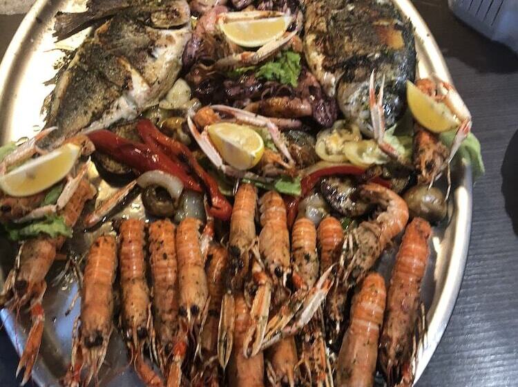 Отель B&b Afrodita