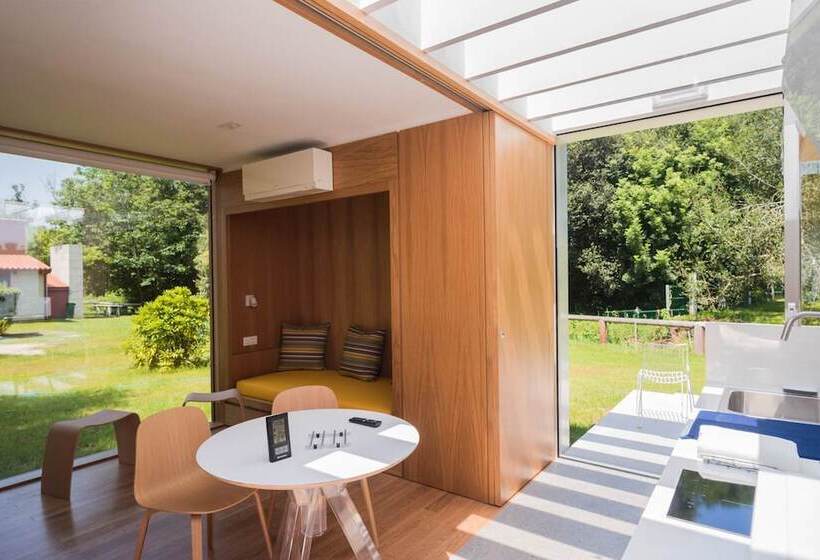 Отель Bungalow Camping Los Manzanos