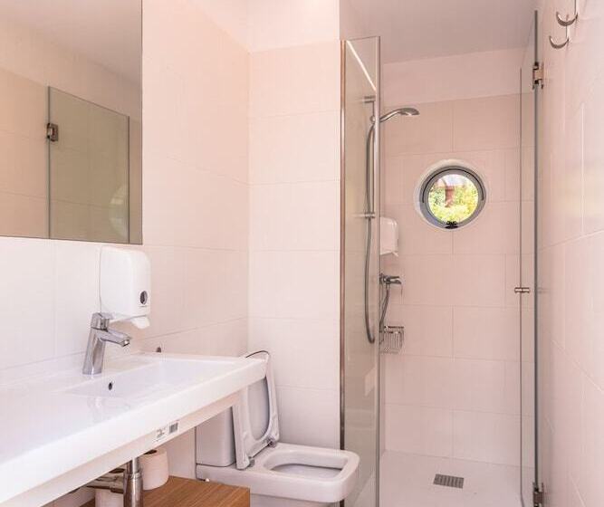 Отель Bungalow Camping Los Manzanos