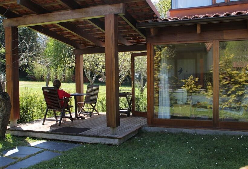Отель Bungalow Camping Los Manzanos