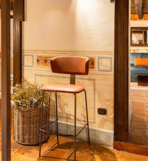 فندق Castello Di Limatola