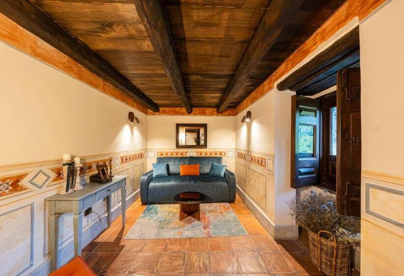 فندق Castello Di Limatola