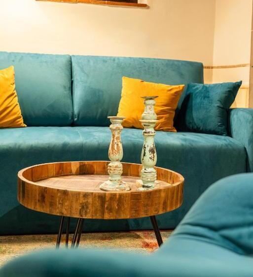 فندق Castello Di Limatola