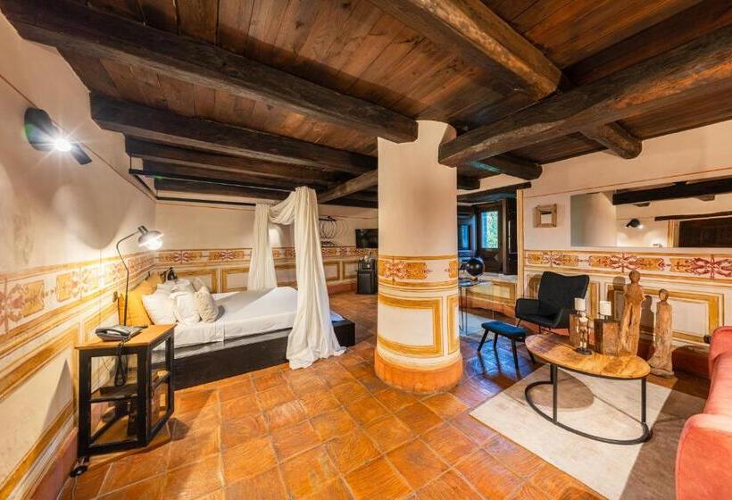 فندق Castello Di Limatola