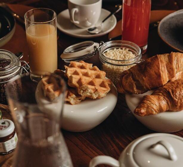 فندق Castello Di Limatola