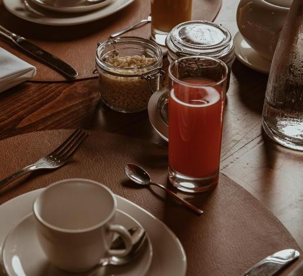 فندق Castello Di Limatola