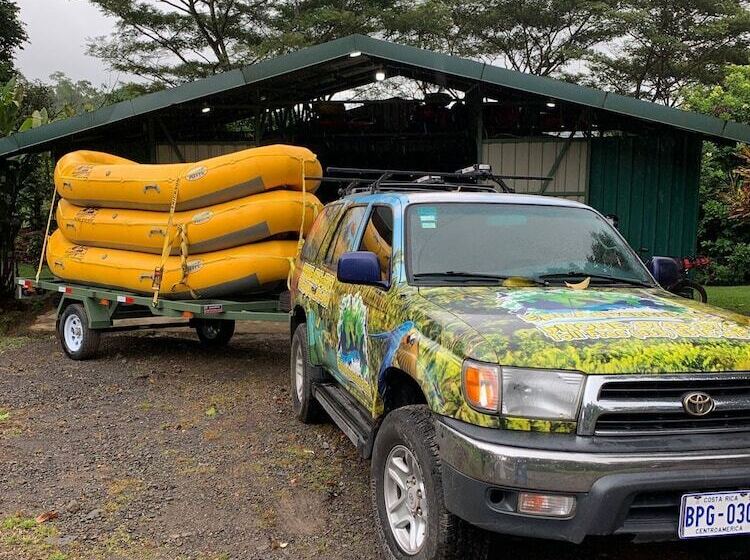 فندق Epic Adventure Lodge