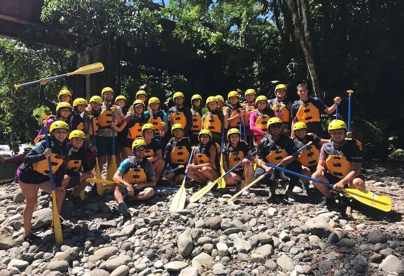 فندق Epic Adventure Lodge