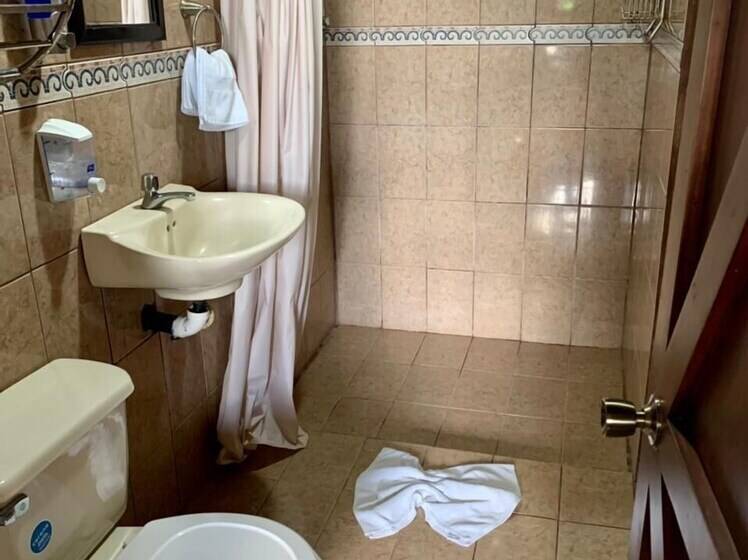 فندق Epic Adventure Lodge