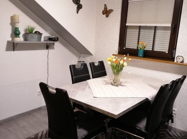 호텔 Ferienwohnung Schmitz