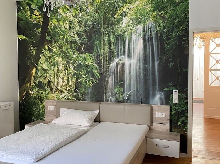 ホテル Frankfurter Hof 1834