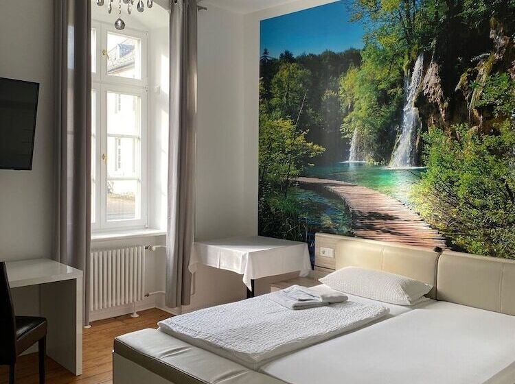 ホテル Frankfurter Hof 1834