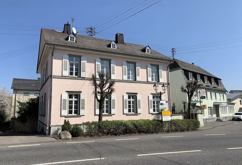 ホテル Frankfurter Hof 1834