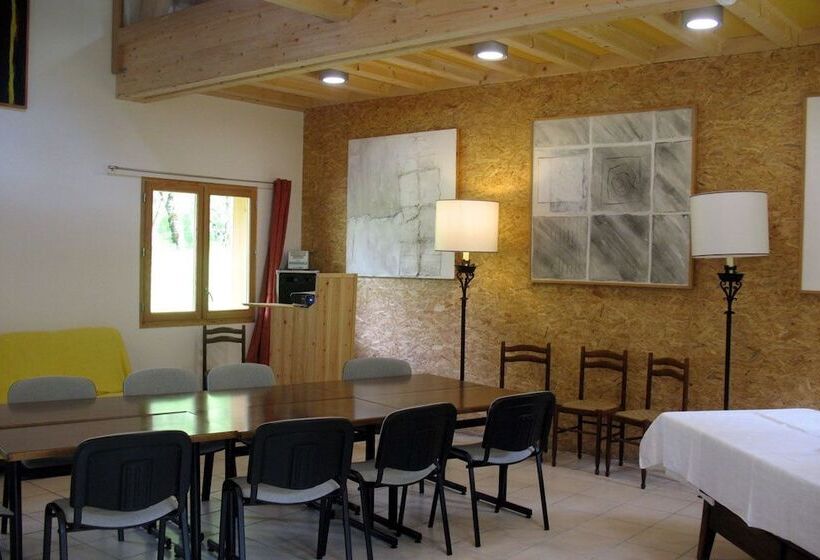 호텔 Hôtel Le Val Des Sources