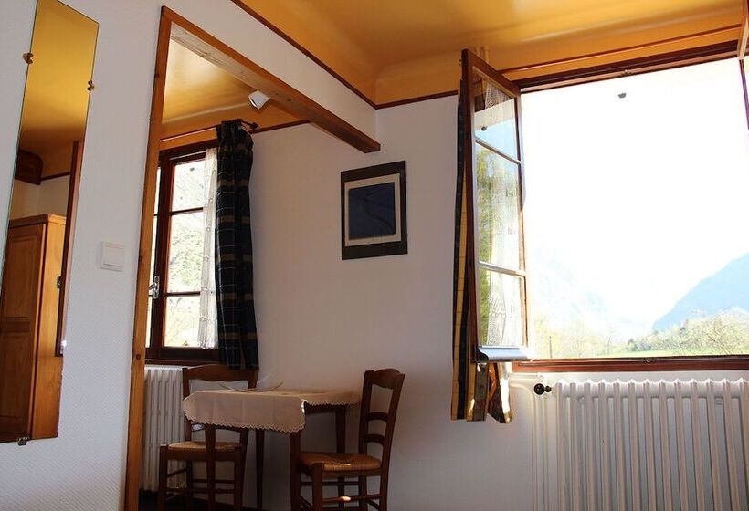 בית מלון כפרי Hôtel Le Val Des Sources