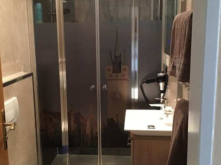 ホテル Landhaus Krone