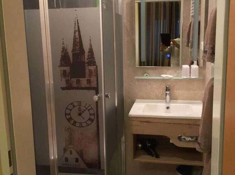 ホテル Landhaus Krone