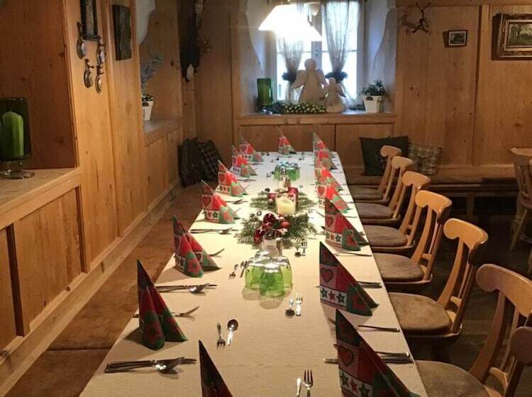 ホテル Landhaus Krone