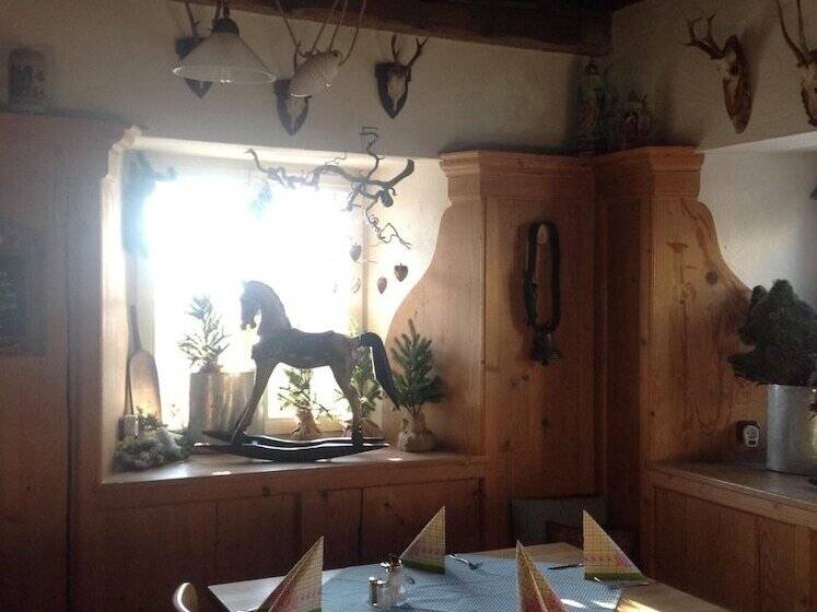 ホテル Landhaus Krone