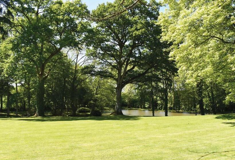 فندق Le Corbusson