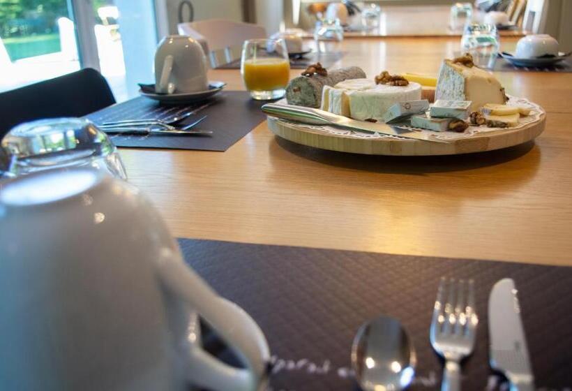 فندق Le Corbusson