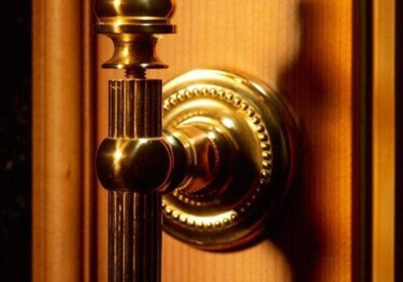 Отель Losch Pfalzer Hof