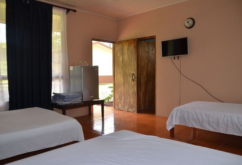 בית מלון כפרי Lumbres Del Arenal Cabinas Y Villas