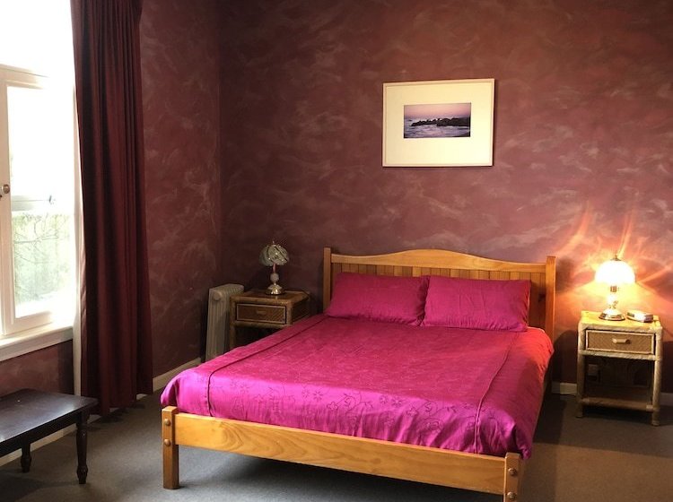 בית מלון כפרי Mount Black Lodge