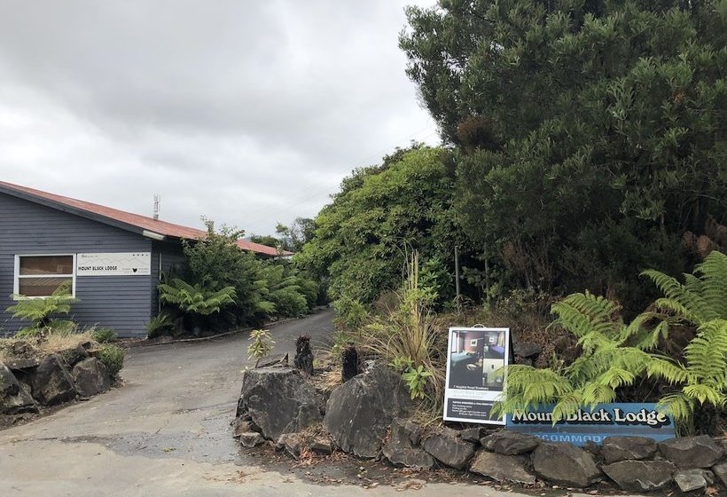 בית מלון כפרי Mount Black Lodge