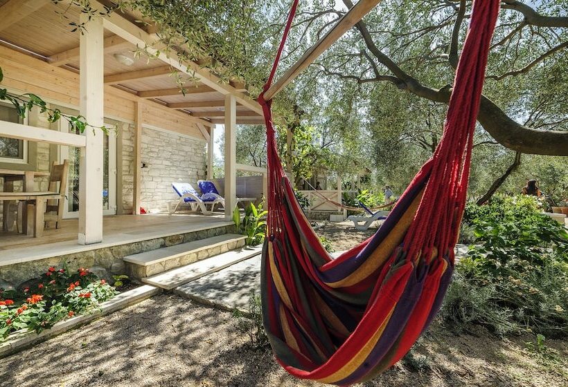 فندق Olive Garden Camp Resort