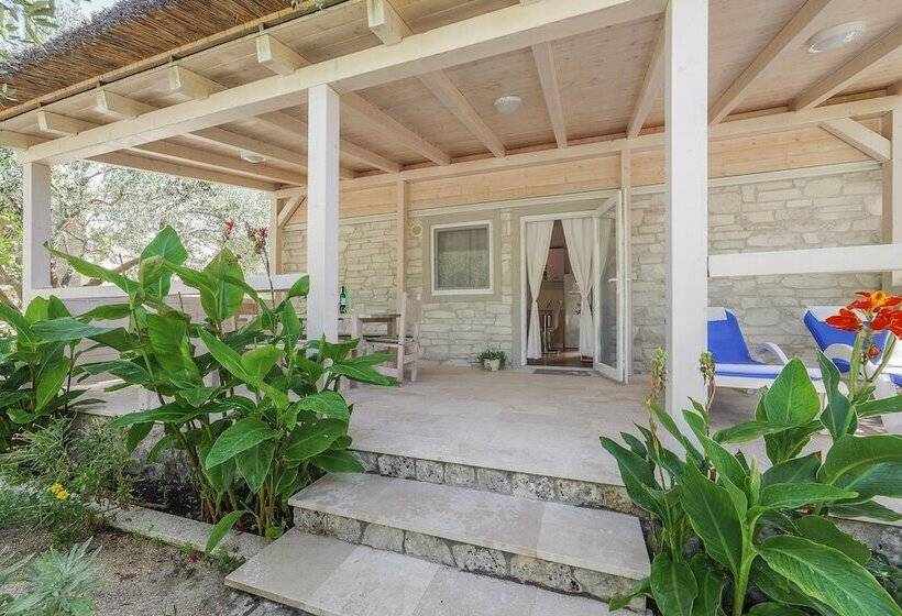 فندق Olive Garden Camp Resort