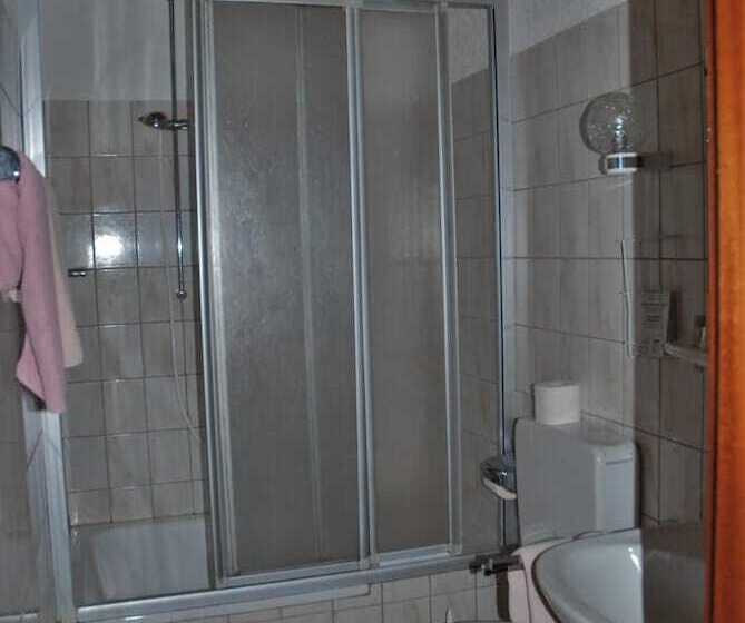 בית מלון כפרי Restaurant Lahnhof