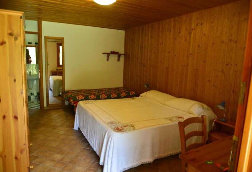 교외 호텔 Agriturismo Pian Dei Tass