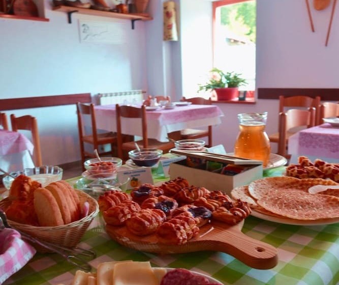 교외 호텔 Agriturismo Pian Dei Tass