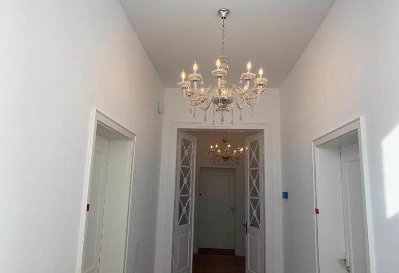 ホテル St. Hubertus