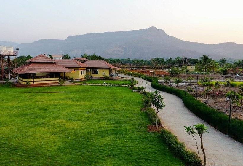 فندق The Kanila Resort