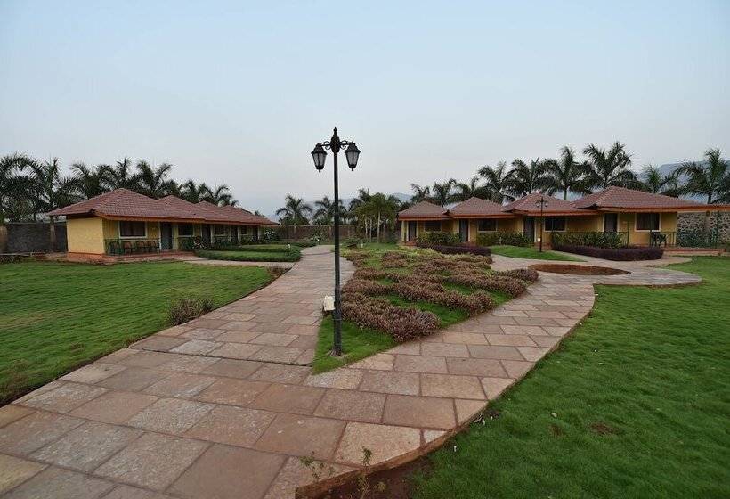 فندق The Kanila Resort