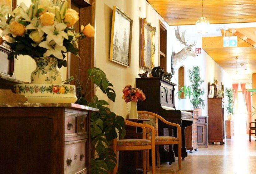 Отель Werneths Landgasthof Hirschen