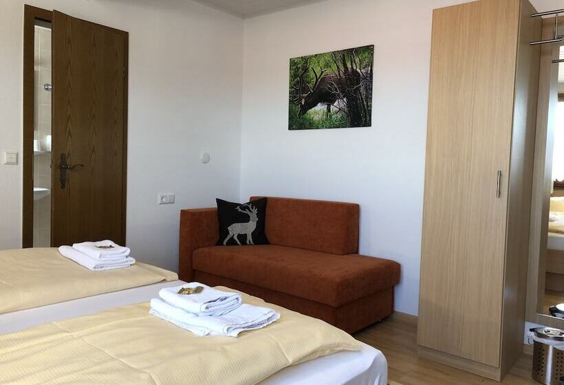 Отель Werneths Landgasthof Hirschen