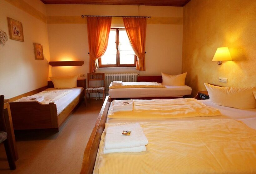 Отель Werneths Landgasthof Hirschen