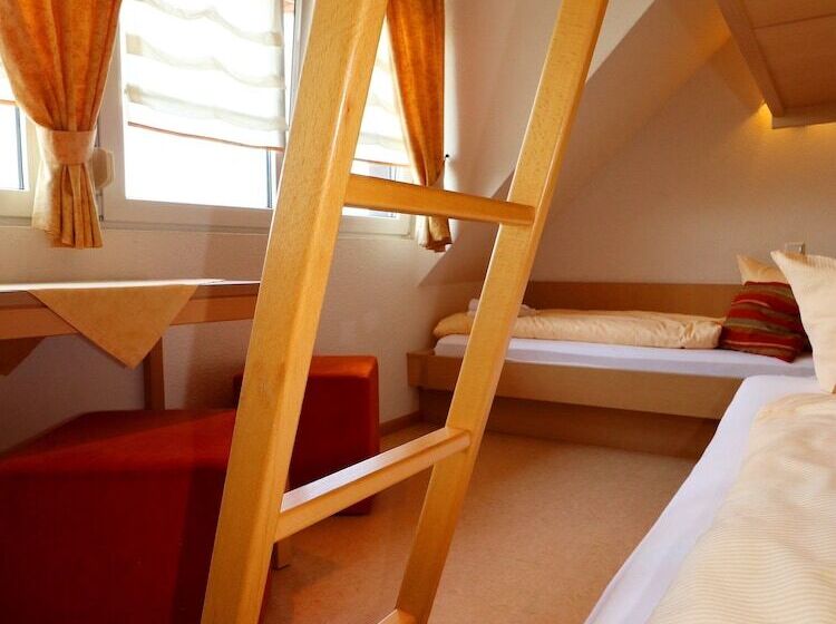 Отель Werneths Landgasthof Hirschen