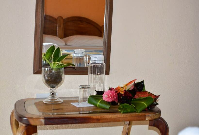 فندق Y Restaurante Las Tablitas