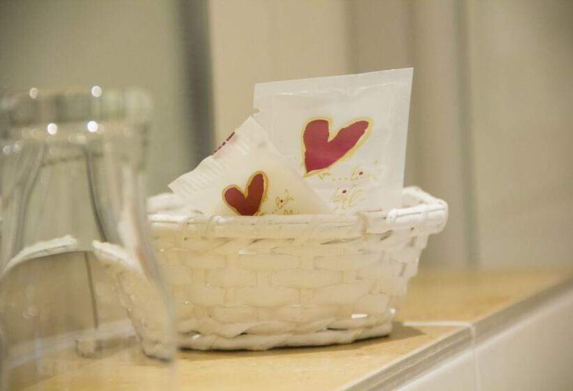 Отель Zur Neroburg