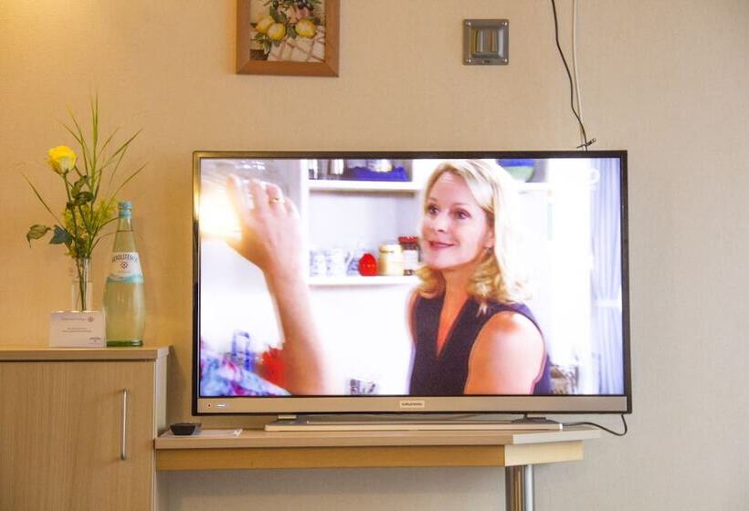 Отель Zur Neroburg