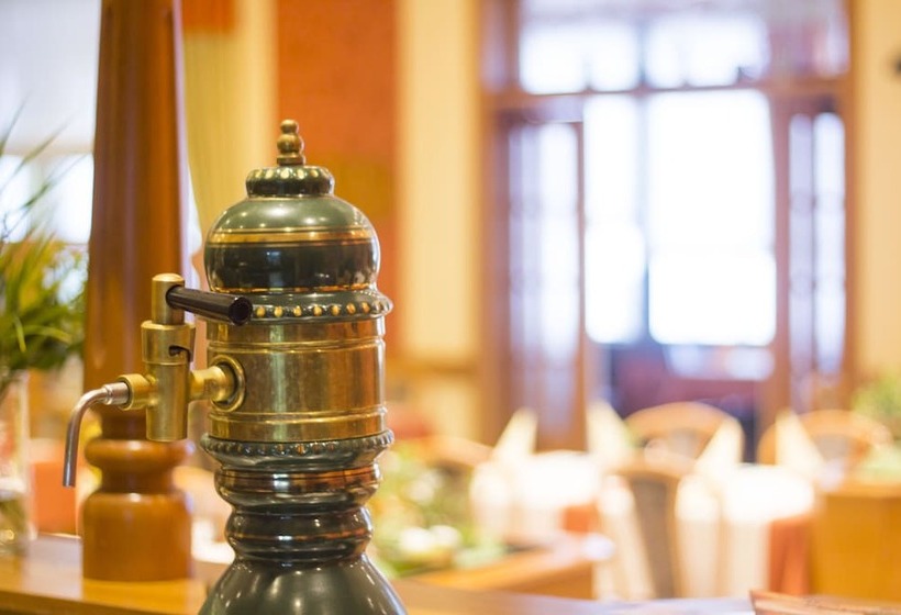 Отель Zur Neroburg