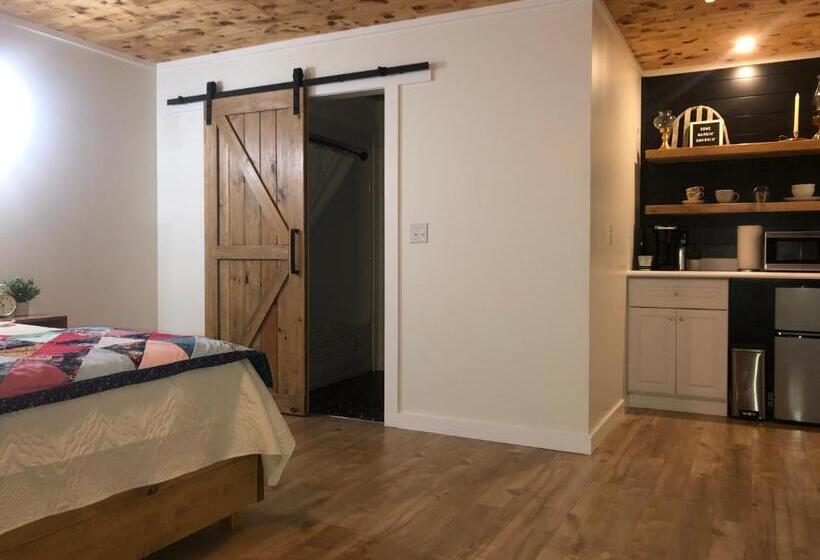 فندق على الطريق Raleigh Rooms & Taylor S Crafts