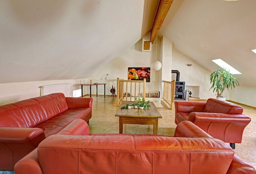 Nengshof   Haus Königskerze