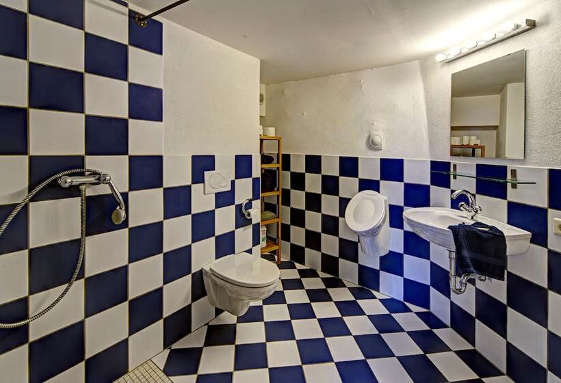 Nengshof   Haus Königskerze