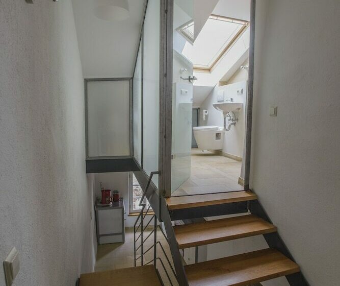 Nengshof   Haus Gänseblümchen